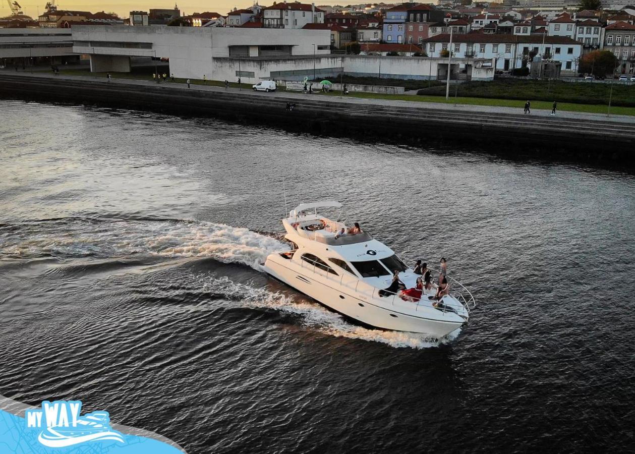 Barco No Coracao Da Cidade - Iate De 5 Estrelas Viana do Castelo Luaran gambar